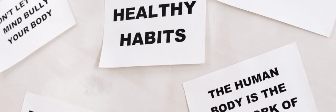 Motivational cards promoting healthy habits and positive thinking for lifestyle change.